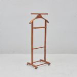 651587 Valet stand
